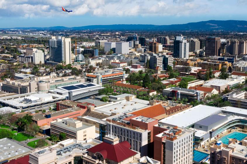 Aerial view of 菠菜网lol正规平台 campus and downtown San Jose.